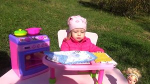 Настя как Золушка - Видео для детей про принцесс