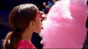 УЛИЧНАЯ КОРЕЙСКАЯ ЕДА//СЛАДКАЯ ВАТА И НЕ ТОЛЬКО