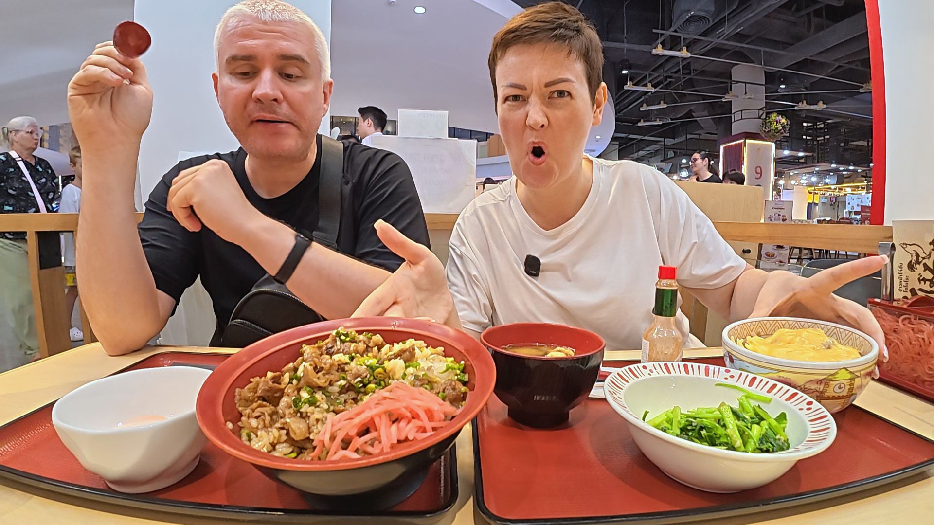 Мукбанг Вован НИЧЕГО НЕ ЕСТ! Одно РАЗОРЕНИЕ с ним, а я МОЛОЧУ всё подряд! Пробую сушеный ДУРИАН Ужин смотреть онлайн