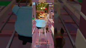 Играю в Subway surfers