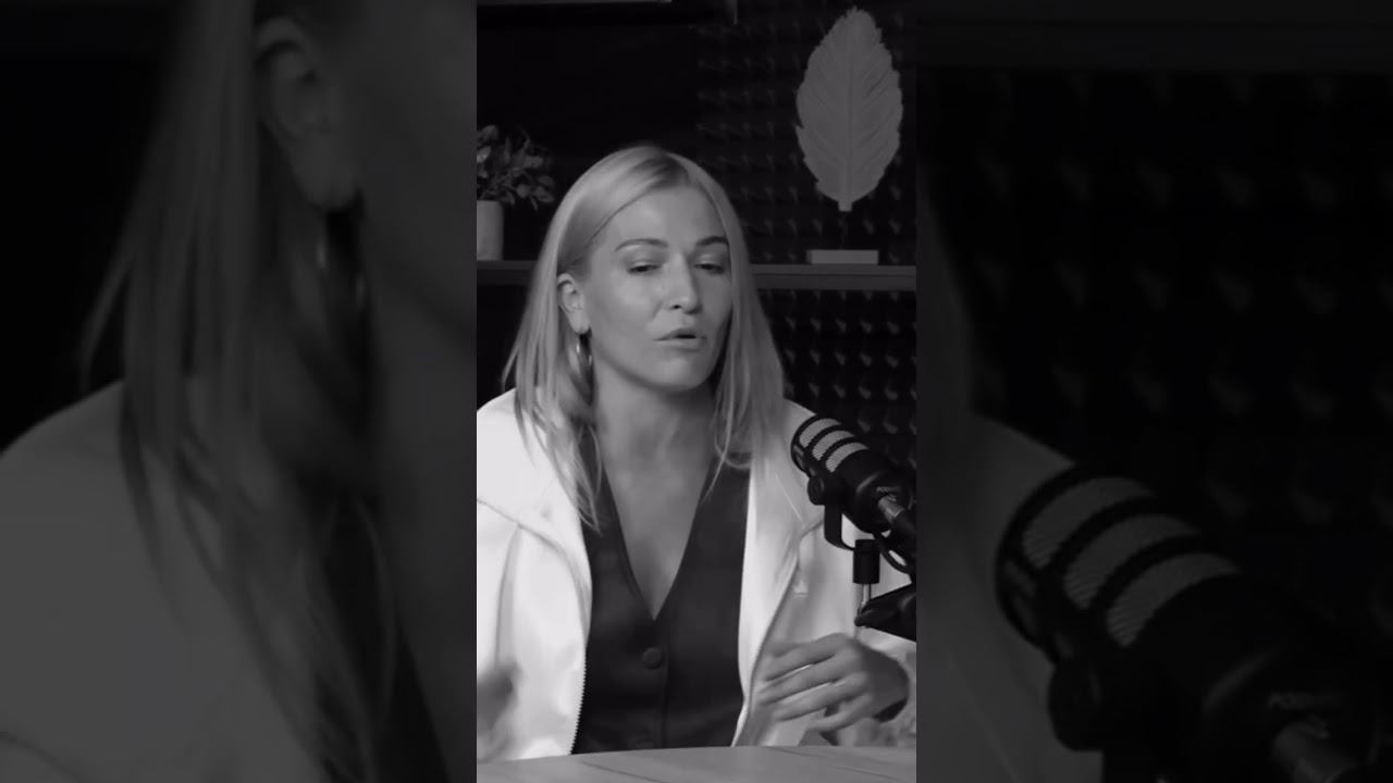 Новый подкаст В рубрике «Танцующие» смотреть онлайн