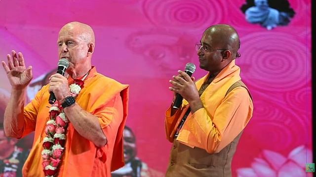 2026-01-10 01 Srila Bhakti Bhringa Govinda  Swami in start of the festival