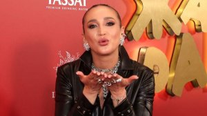 Ольга Бузова, российская певица и телеведущая. Биография