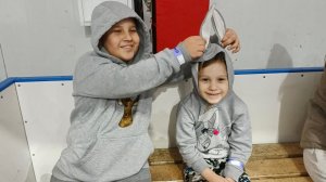 Ледовая Арена Острова Опять катаемся на коньках VLOG