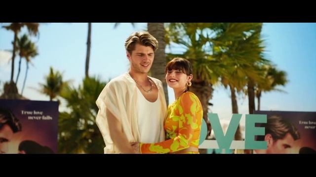 «Любовный переполох» Трейлер смотреть онлайн