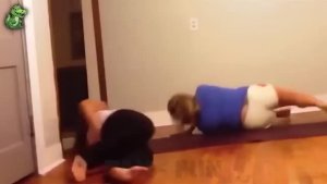 Постарайтесь не Смеяться