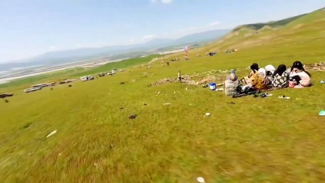 Федерация парапланеризма Таджикистана приглашает пилотов посетить лётные места и соревнования. смотреть онлайн