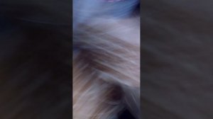 смотрю как бесится девочки