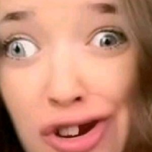 Хаваю в столовке