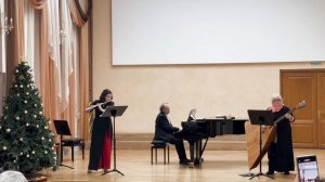 Трио преподавателей «Персима-муран». Клод Боллинг - Сюита для флейты и ф-но №1, «Baroque and blue».