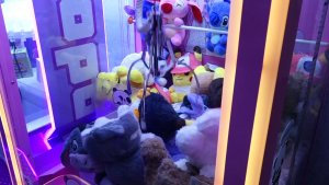 ПРОГРАММИРУЕМАЯ УДАЧА: ЧТО СКРЫВАЮТ АВТОМАТЫ С ИГРУШКАМИ