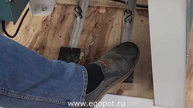 Пресс для установки блочки люверса