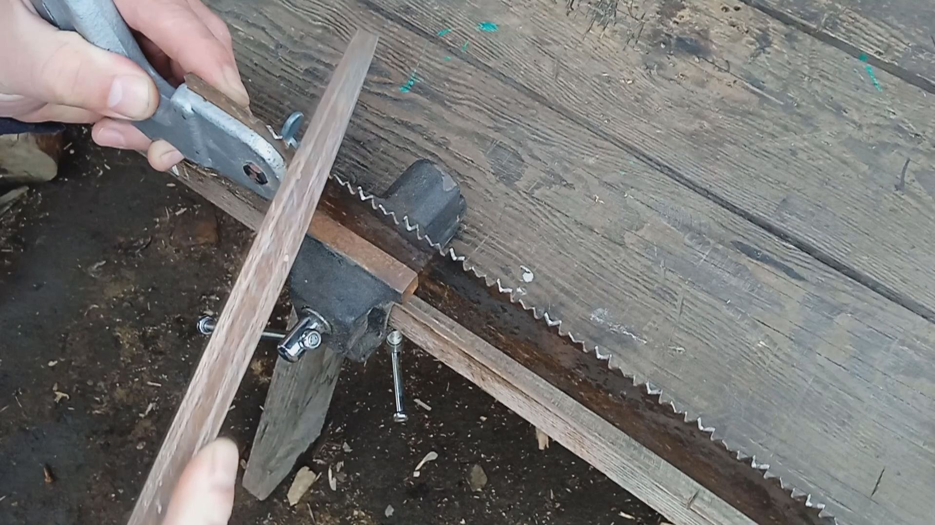 КАК ЗАТОЧИТЬ НОЖОВКУ. ПРОСТОЙ СПОСОБ. смотреть онлайн