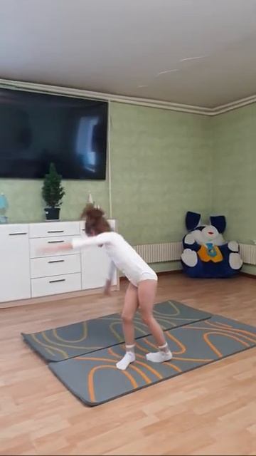 Упражнение колесо. Спортивная гимнастика смотреть онлайн