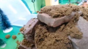 Мультик с игрушками - Гоночные машинки упали с моста - Петрович спасает детей