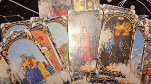 ТАРО РАСКЛАД\ КТО СЕЙЧАС ПЫТАЕТСЯ ВЛИЯТЬ НА ВАШУ ЖИЗНЬ?!