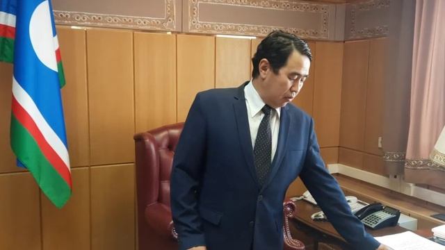 Помощник Первого Президента Сергей Валентинович Попов показывает рабочий кабинет МЕ Николаева смотреть онлайн