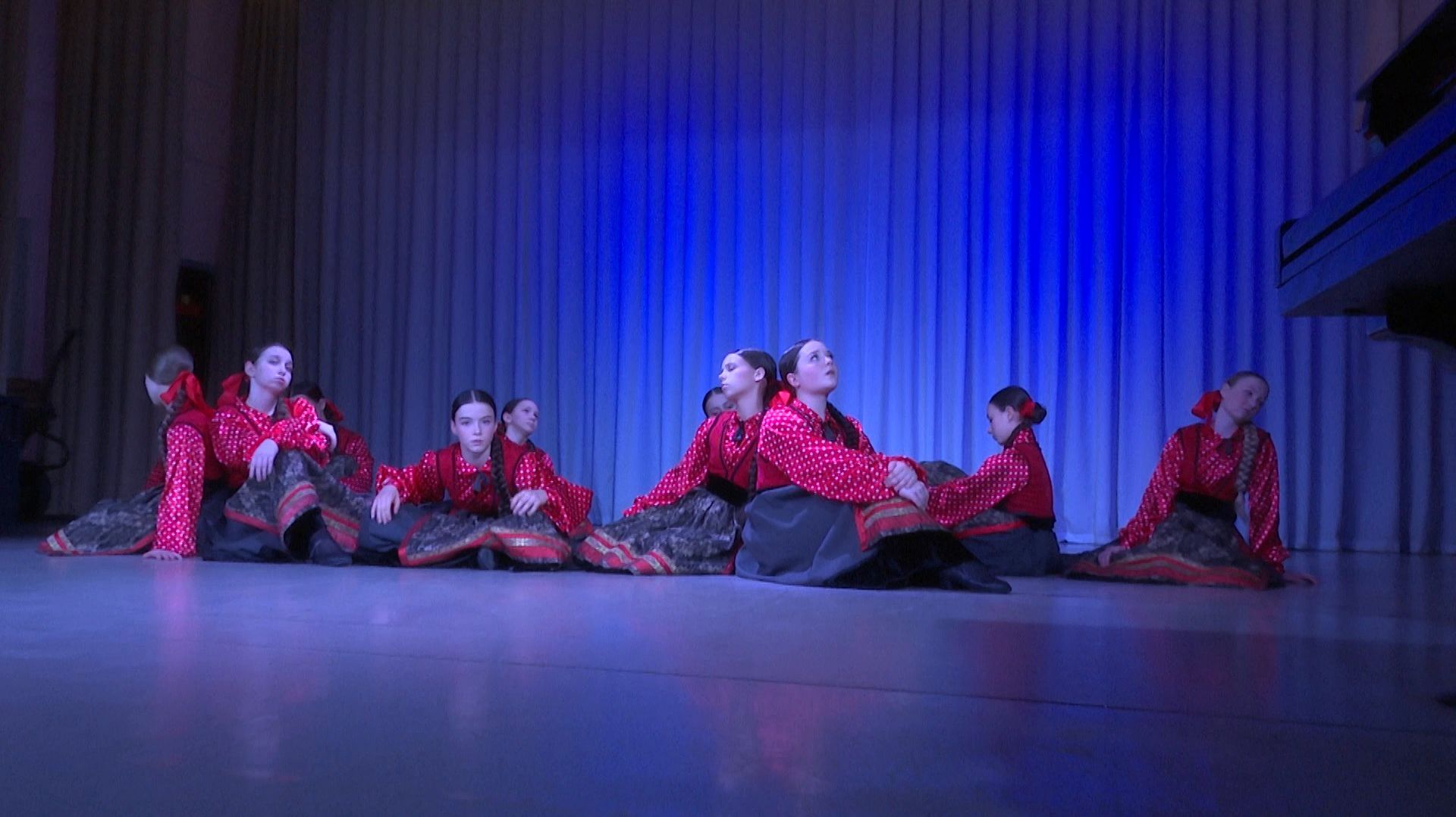 Рязанский театр танца получил статус «Заслуженный» смотреть онлайн