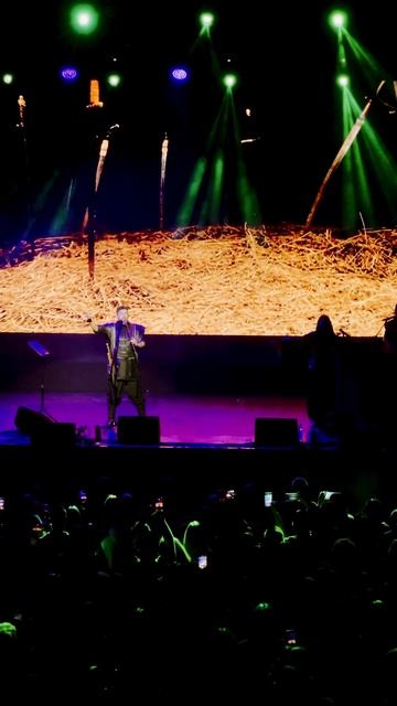 Смотрите live-концерт AY YOLA прямо сейчас на нашем канале! Ссылка в описании смотреть онлайн