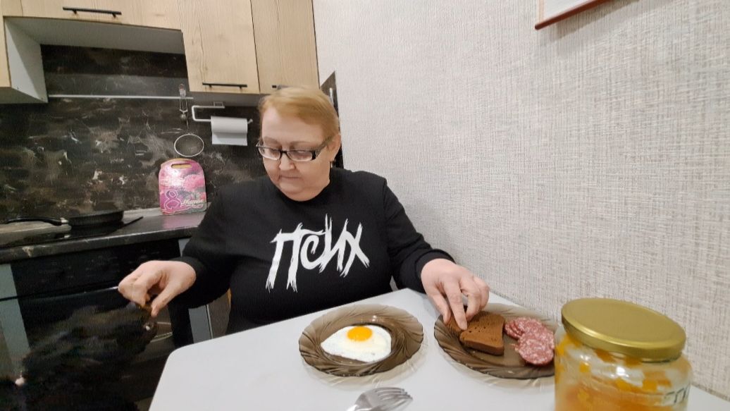 Чайпитьё - в кафе, а ужин - дома, и флешмоб: Что было значимого 10 лет назад? смотреть онлайн