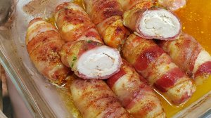 Куриные рулетики с творожным сыром и беконом