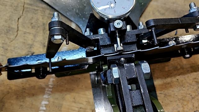 Разводной станок для разводки ленточных пил . смотреть онлайн