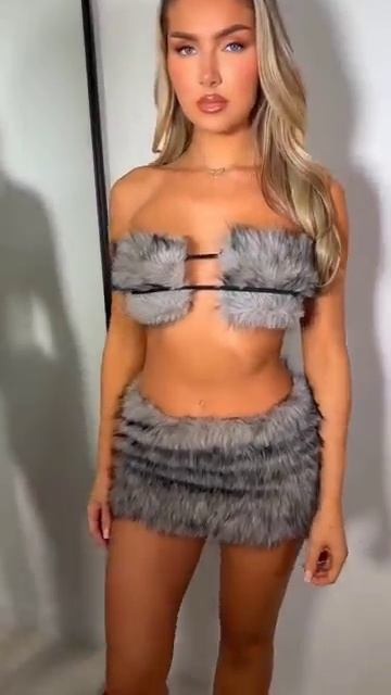 The perfect 🥀 our Frosted Doll Fur Co-ord ✨ #fashion #model #beauty #style #outfit #shorts смотреть онлайн