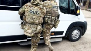 ФСБ и Росгвардия задержали двух жителей Донецка за незаконный оборот оружия