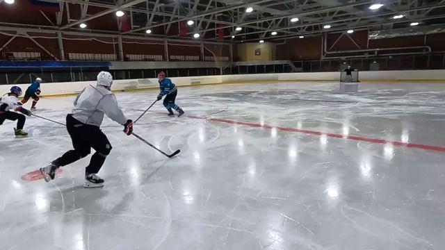 Хоккей (Гончаров-Лисин) смотреть онлайн