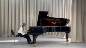 Хайрулина Диана. Сольное исполнительство, старшая группа, г.Ленинск-Кузнецкий.