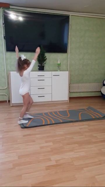 Перевороты вперёд. Спортивная гимнастика смотреть онлайн