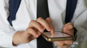 В России хотят запретить тысячи раздевающих ИИ-сервисов