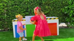 Крис строит домик на дереве и другие приключения с друзьями.