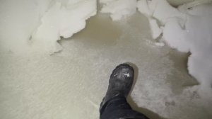 Проверил лед, рановато еще