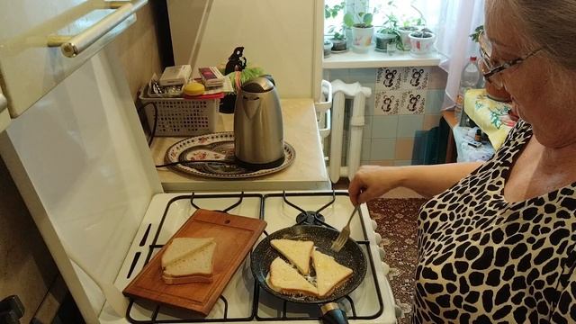 Гренки на завтрак. смотреть онлайн