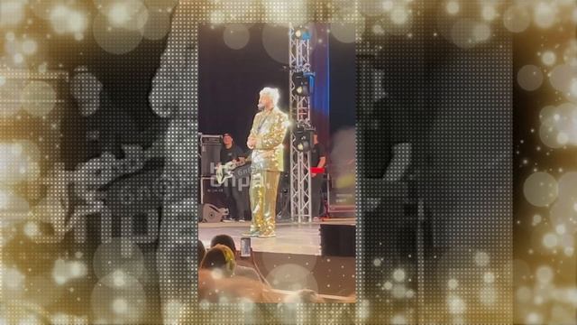 Киркоров, расчехлив штаны на концерте, показал смотреть онлайн