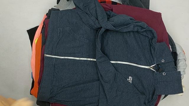 39313 Толстовки микс, 62пак, AR8, секонд (extra) оптом смотреть онлайн