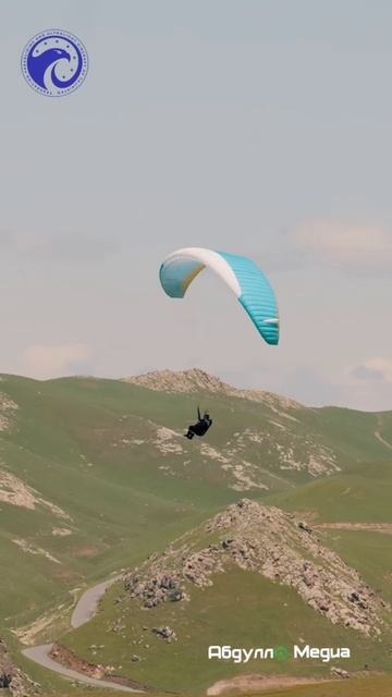 Соревнования параплан-точность приземления в Таджикистане. Приезжайте, летайте, побеждайте. Параплан смотреть онлайн