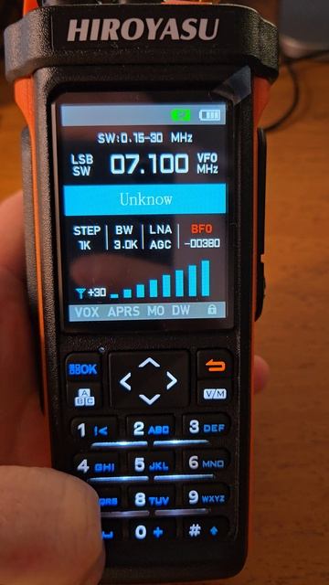 Hiroyasu HI UV850Pro приём 40м диапазон на внешнюю антенну смотреть онлайн