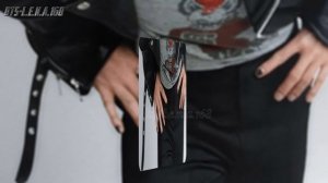 И ещё вдогонку милоты и безумных фото с выставки Тэхена V TYPE