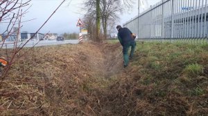 Кусторез. Покос на небольшом склоне с помощью триммера Stihl