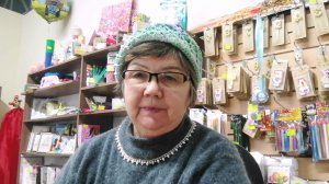 Работаю у дочери в магазине в ТЦ.