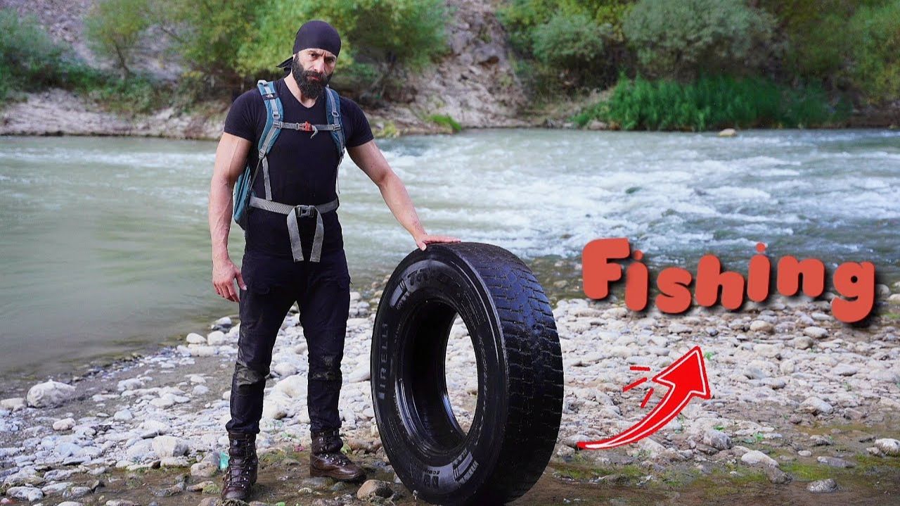Рыбалка с помощью автомобильной шины / Необычный способ лова рыбы ! смотреть онлайн