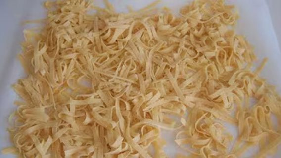 Домашняя лапша.Маринкины творинки. Всем МИРА и Добра! смотреть онлайн