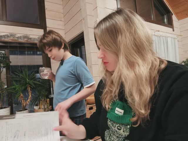 Данила готовится к ВПР🤓🤓 сложные вопросы 🥵😱😱 смотреть онлайн