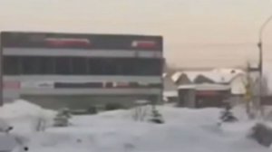 Момент обрушения крыши торгового центра в Новосибирске