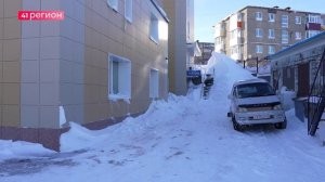 ПОДЪЕЗД К ДЕТСКОЙ ИНФЕКЦИОННОЙ БОЛЬНИЦЕ РАСЧИСТИЛИ В СТОЛИЦЕ КАМЧАТКИ • НОВОСТИ КАМЧАТКИ