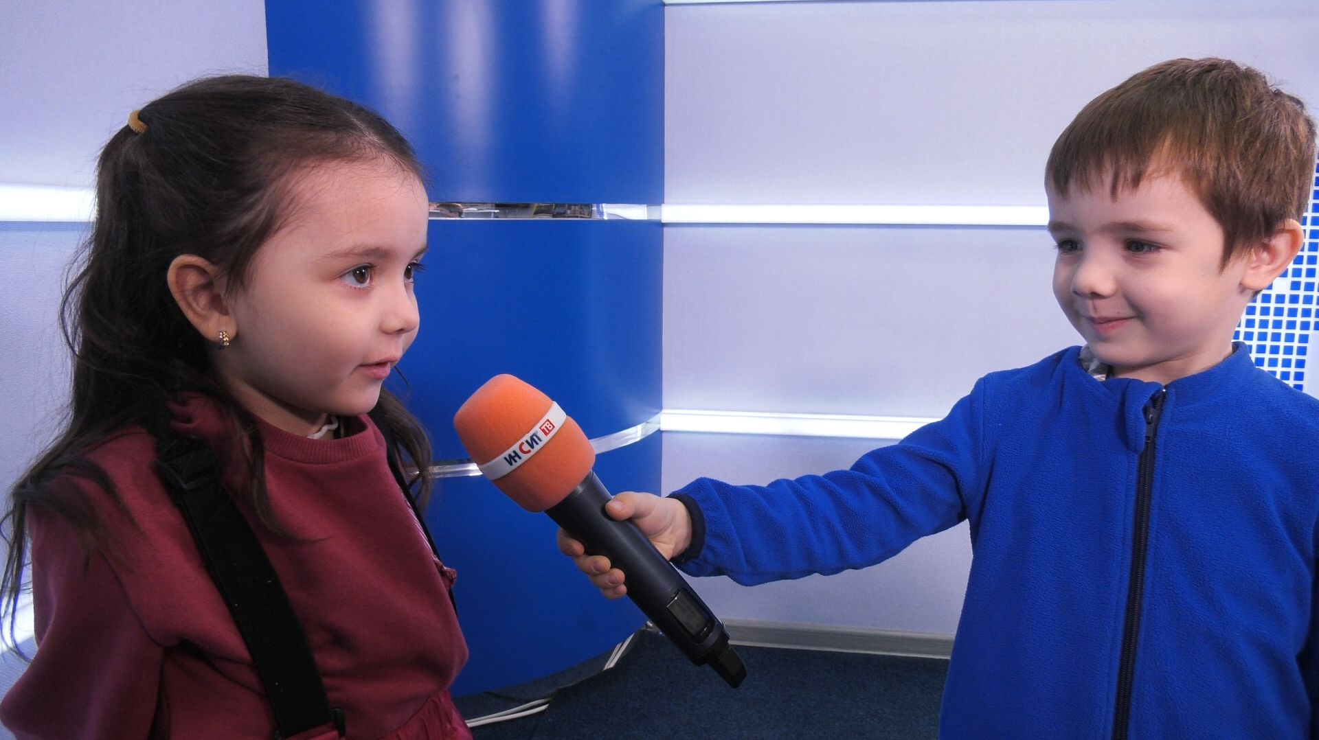 В компании «Инсит» прошла экскурсия смотреть онлайн