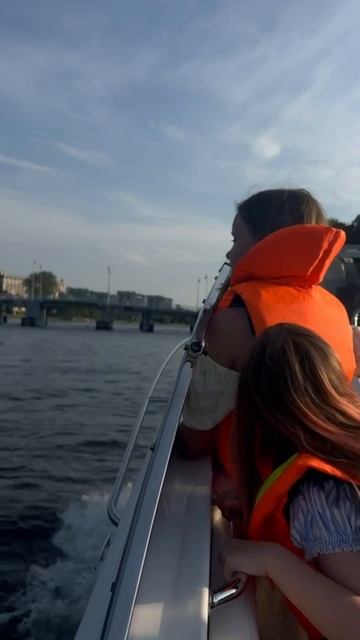 IMG_0615 смотреть онлайн