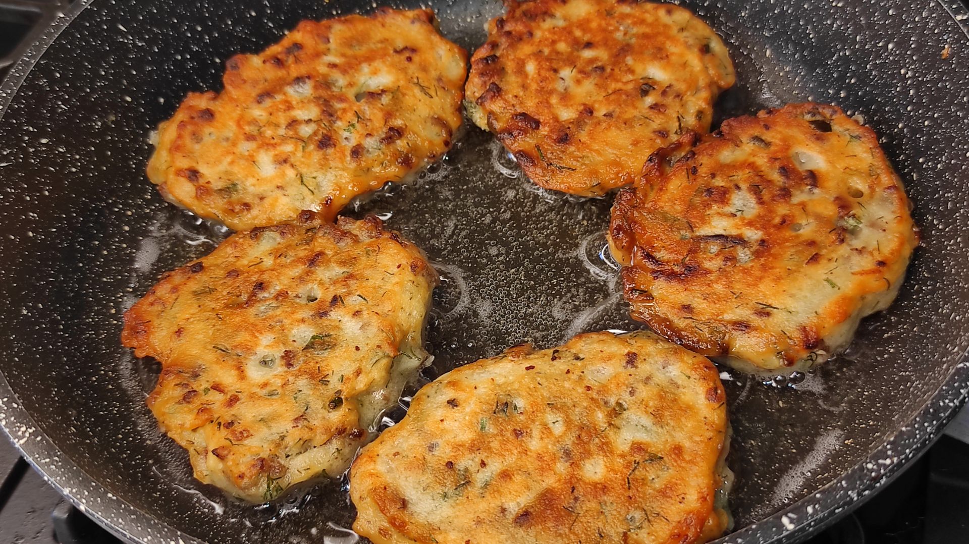 Стакан КЕФИРА и ФАРШ! Вкусный ЗАВТРАК или ужин! Ленивые БЕЛЯШИ! смотреть онлайн